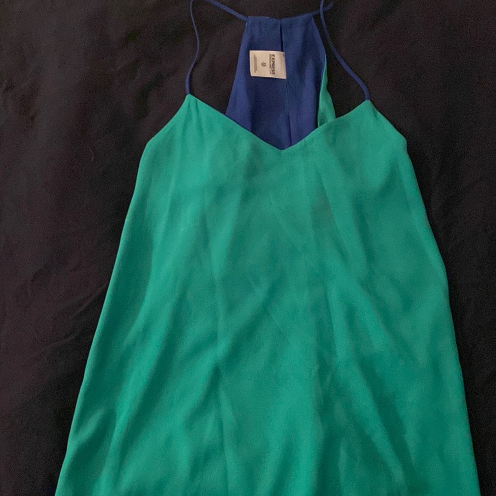 Reversible tank